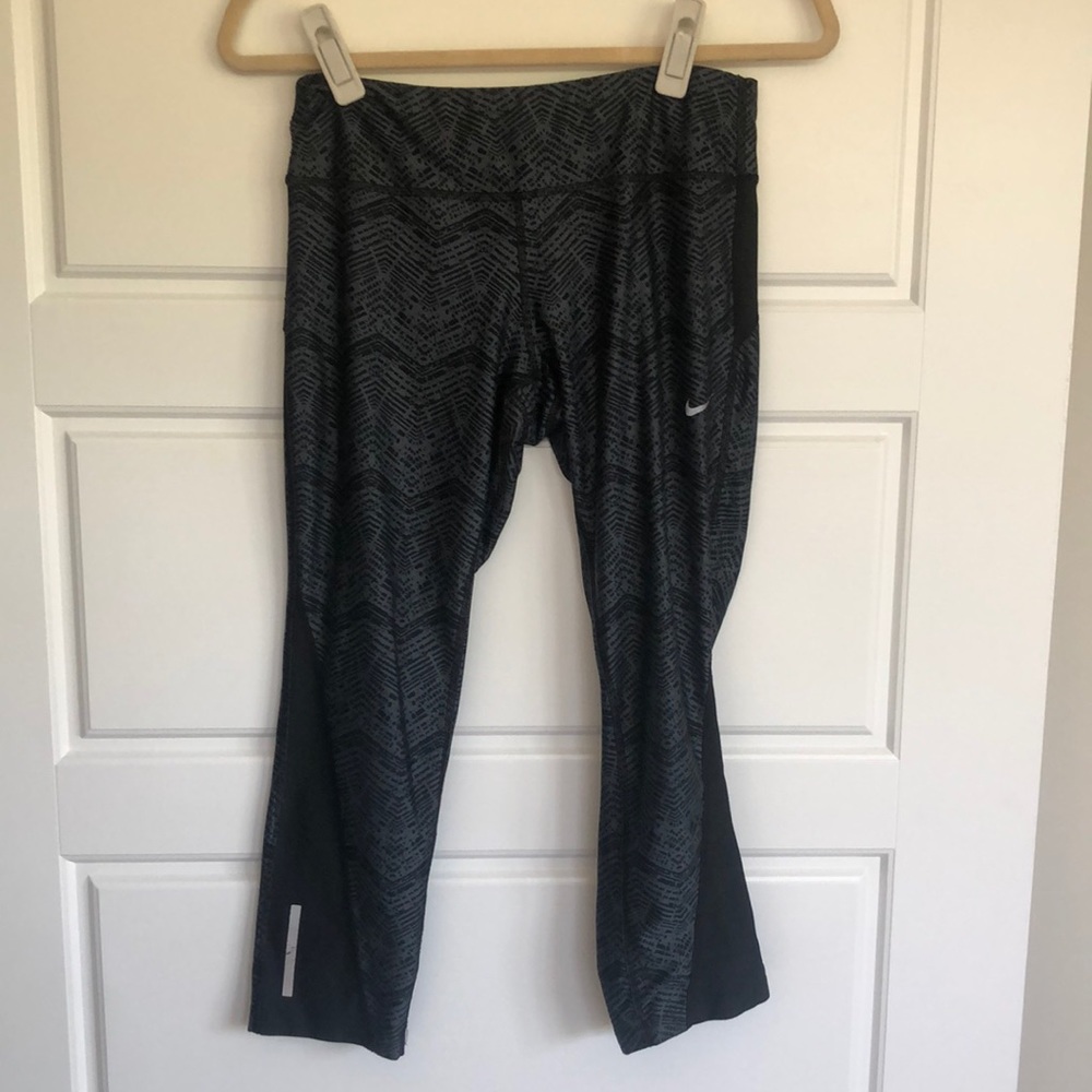 Nike three quarter leggings